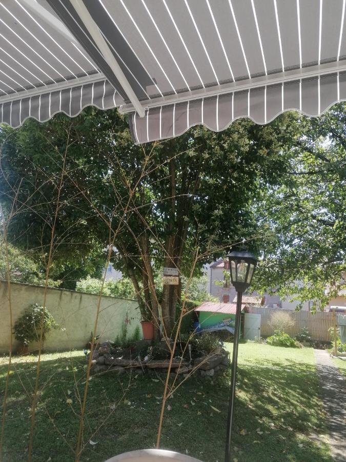 Chambres Dans Maison Familiale 圣吉隆 外观 照片