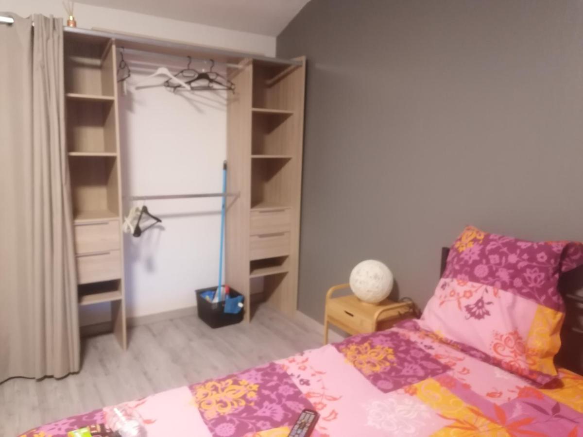 Chambres Dans Maison Familiale 圣吉隆 外观 照片